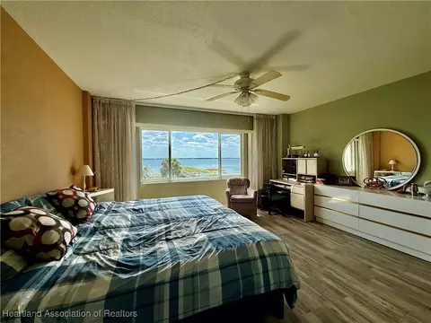 Bedroom - 2131 Lakeview Drive 308, Sebring, FL 33870 photo 2 of 2
