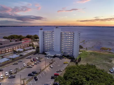 2131 Lakeview Drive 308, Sebring, FL 33870