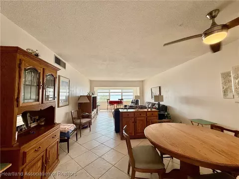 Dining - 2131 Lakeview Drive 308, Sebring, FL 33870 photo 2 of 3