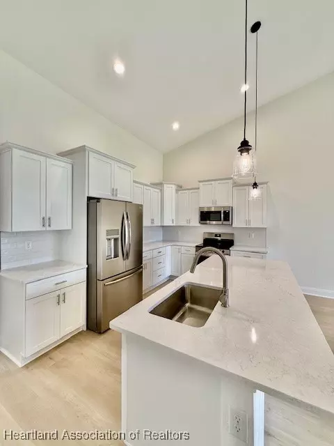 5275 Pebble Beach Dr, Sebring, FL 33872 photo 6