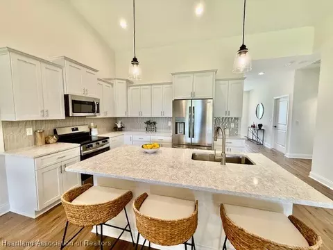5277 Pebble Beach Dr, Sebring, FL 33872 photo 4