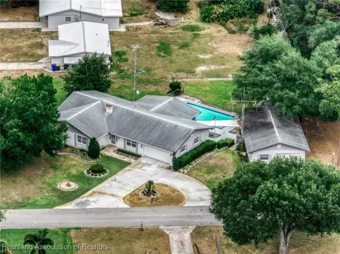 302 S Egret St, Sebring, FL 33870