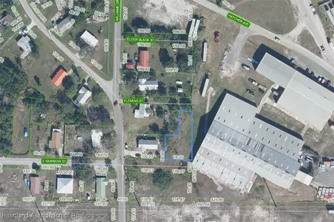 207 Rainbow St, Avon Park, FL 33825