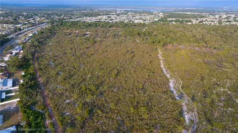 4711 Nervia St, Sebring, FL 33872