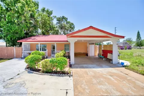 210 Joe Hilton St, Avon Park, FL 33825