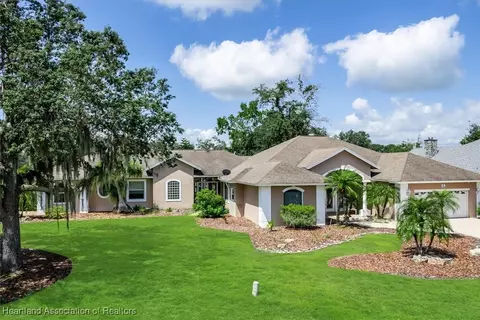 5044 Strafford Oaks Dr, Sebring, FL 33875