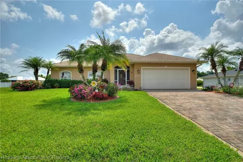 4236 Lakewood Rd, Sebring, FL 33875