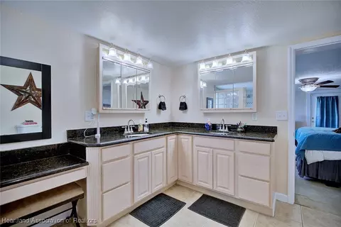 Bath - 1660 E Main St, Bartow, FL 33830 photo 2 of 3