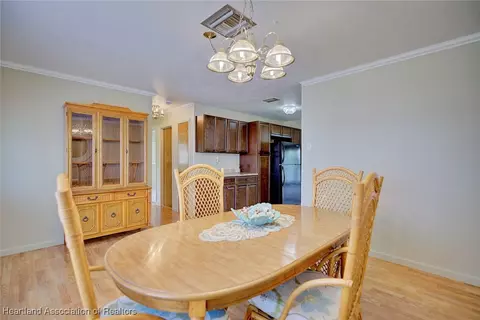 210 Eagle Ave, Sebring, FL 33870 photo 4