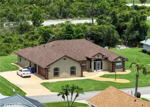 4650 Pebble Beach Dr, Sebring, FL 33872