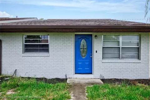 22 W Raymond St, Avon Park, FL 33825