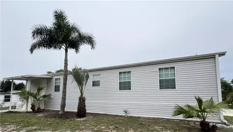 11 Lemon Ln, Lake Placid, FL 33852