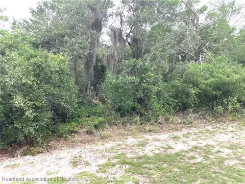 200 Hallmark Ave, Lake Placid, FL 33852
