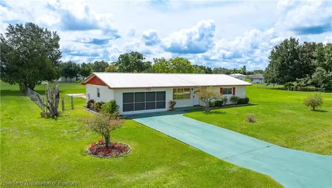 417 Limetree Dr, Sebring, FL 33876
