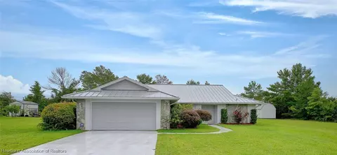 134 Bimini St NE, Lake Placid, FL 33852