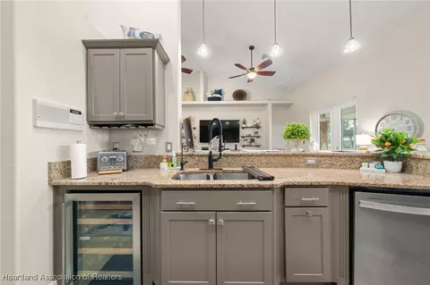 5639 Angelo Cir, Sebring, FL 33872 photo 18