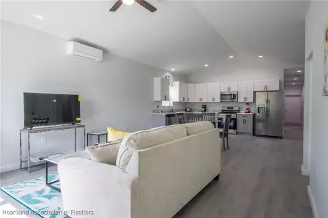 6427 Okinawa Ave, Sebring, FL 33876 photo 2