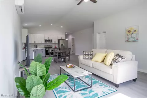 6427 Okinawa Ave, Sebring, FL 33876 photo 3