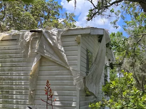 482 Donahue Dr, Venus, FL 33960