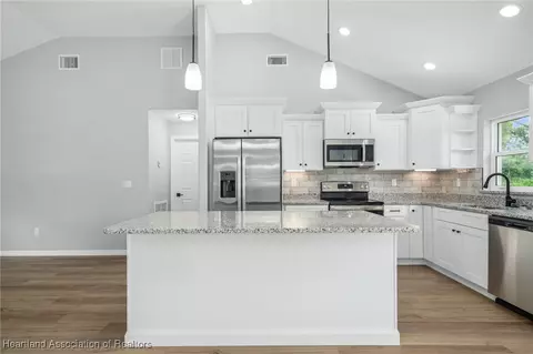 4225 Cooper Dr, Sebring, FL 33872 photo 6