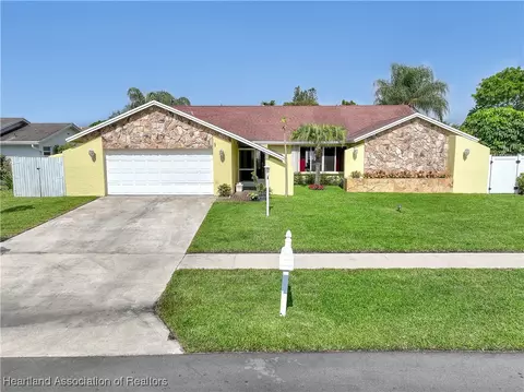 5053 Ouachita Dr, Lake Worth, FL 33467