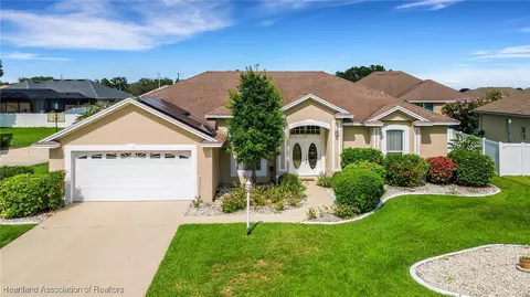 302 Ruby Lake Ln, Winter Haven, FL 33884
