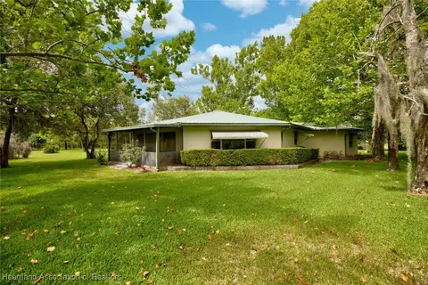 16 Gardenside Ave, Lake Placid, FL 33852