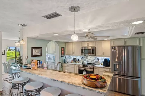 5619 Casablanca Circle V3-b, Sebring, FL 33870 photo 3