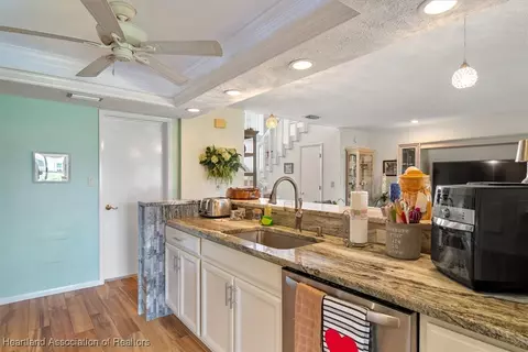 5619 Casablanca Circle V3-b, Sebring, FL 33870 photo 12