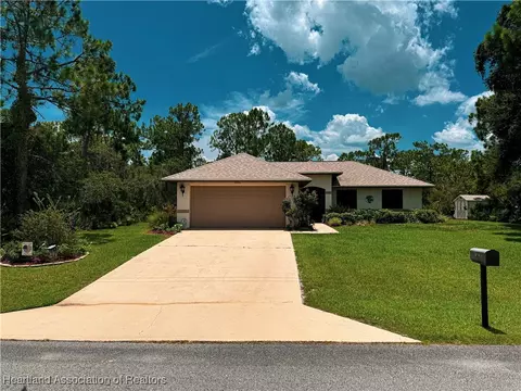 3216 Locust Ave, Lake Placid, FL 33852