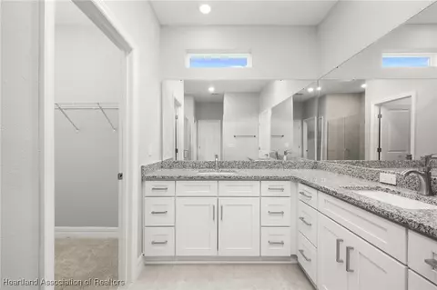 Bath - 5289 Pebble Beach Dr, Sebring, FL 33872 photo 2 of 8