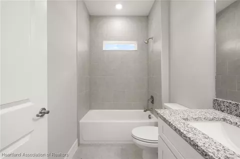 Bath - 5289 Pebble Beach Dr, Sebring, FL 33872 photo 7 of 8
