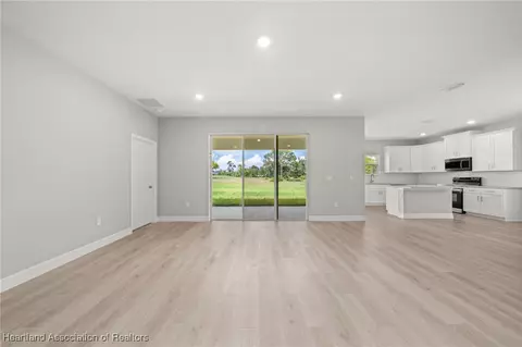 Living - 5289 Pebble Beach Dr, Sebring, FL 33872 photo 2 of 3