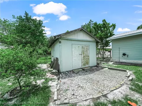 Exterior - 2410 Sunset Dr, Sebring, FL 33870 photo 9 of 9