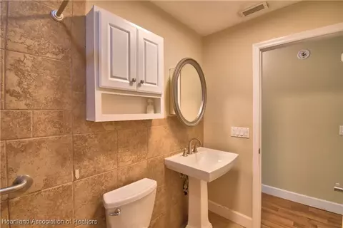 1000 Thompson Ave, Frostproof, FL 33843 photo 9