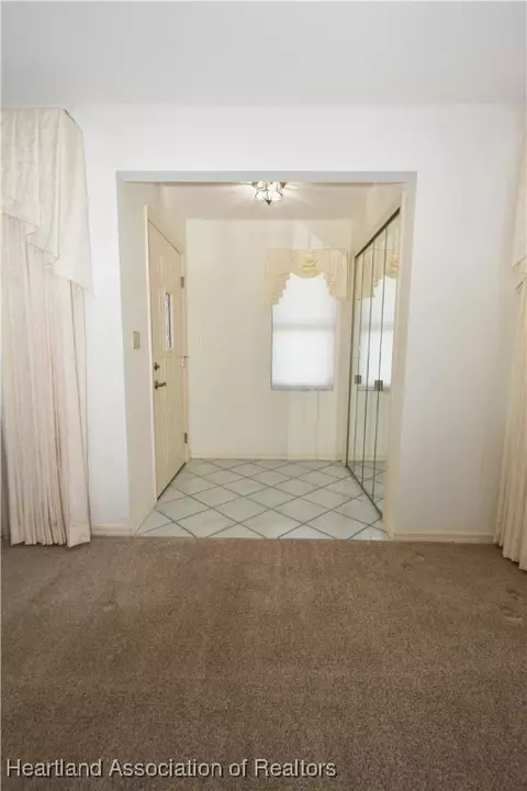 Entry Way - 2936 Sugar Pine Cir, Sebring, FL 33872 photo 1 of 1