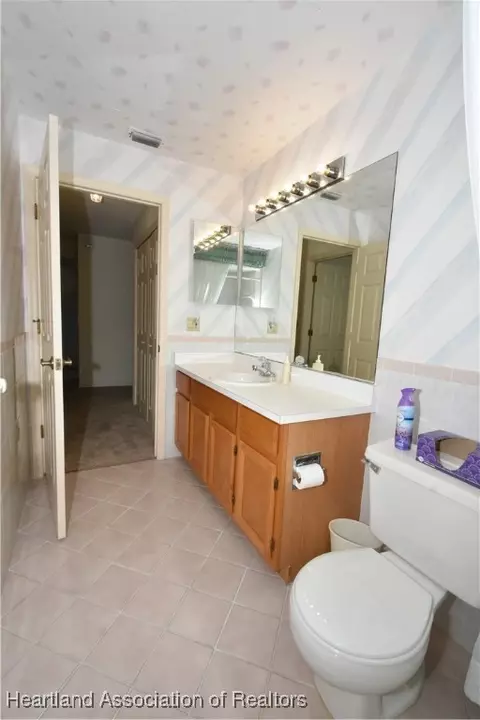 Bath - 2936 Sugar Pine Cir, Sebring, FL 33872 photo 4 of 4