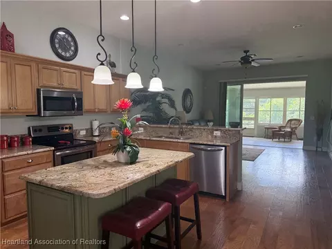4350 Vantage Cir, Sebring, FL 33872 photo 8