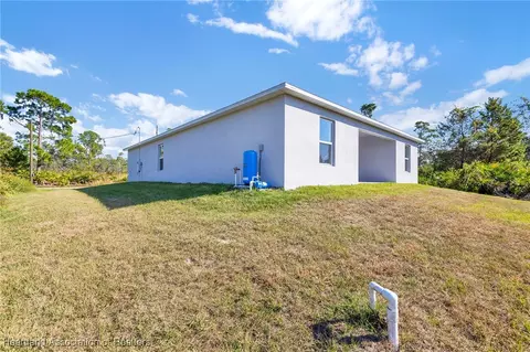 Exterior - 8035 Yumuri St, Sebring, FL 33872 photo 8 of 8