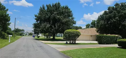 4919 Mendavia Dr, Sebring, FL 33872 photo 4