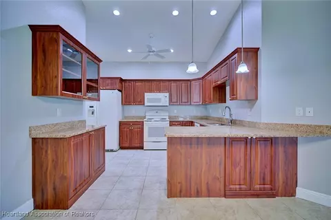 1617 Marble St, Sebring, FL 33870 photo 9
