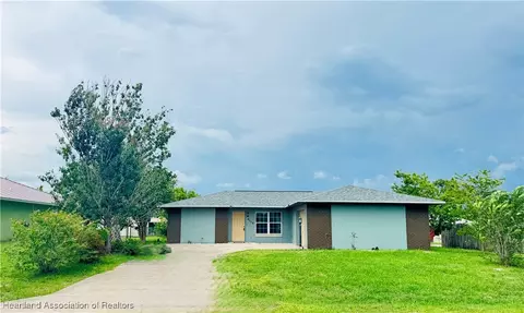 4118 Ramiro St, Sebring, FL 33872