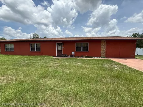 1478 Kiska St NE, Lake Placid, FL 33852