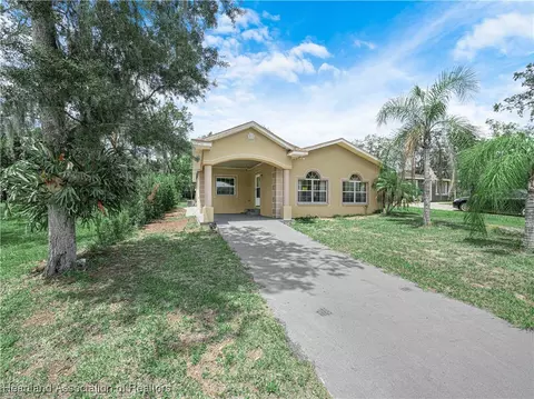 1621 Warfield Pl, Sebring, FL 33870