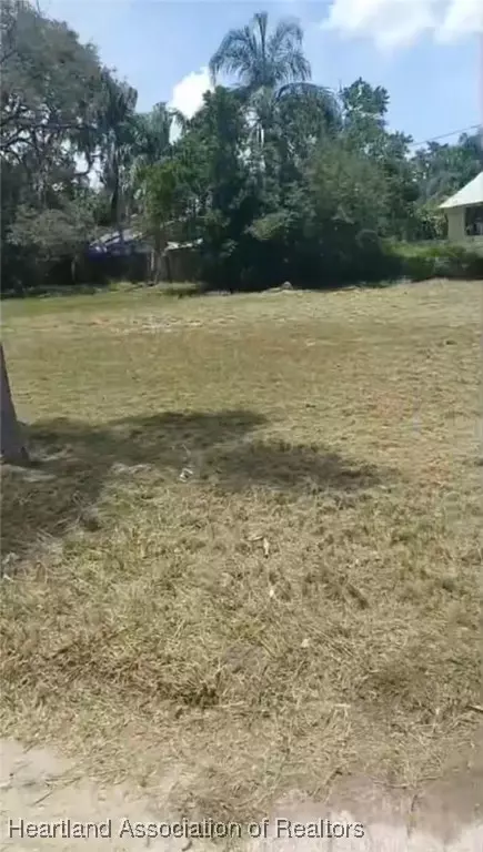 2030 Steiner Ave, Sebring, FL 33870