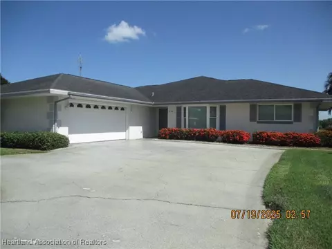 236 Sheppard Rd NW, Lake Placid, FL 33852