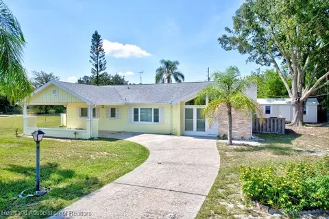 2702 Nautilus Dr, Avon Park, FL 33825