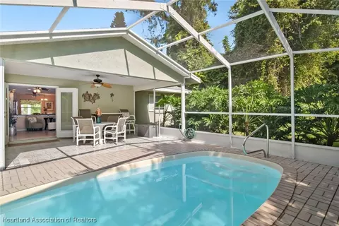 Exterior - 5801 Twisted Oaks Dr, Sebring, FL 33876 photo 6 of 19