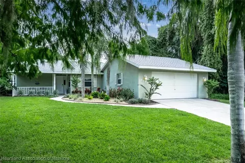 Exterior - 5801 Twisted Oaks Dr, Sebring, FL 33876 photo 18 of 19