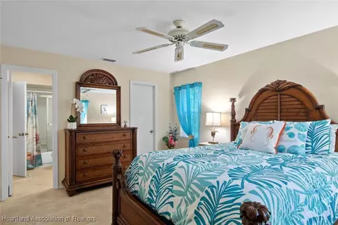 Bedroom - 5801 Twisted Oaks Dr, Sebring, FL 33876 photo 4 of 5